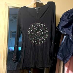 3/4 length arm t shirt like material with eye catching beads n design